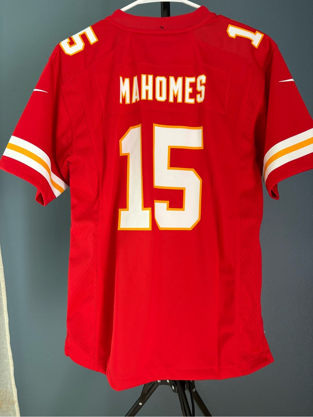 NWT YOUTH L Nike Red Mahomes #15 Chiefs Jersey